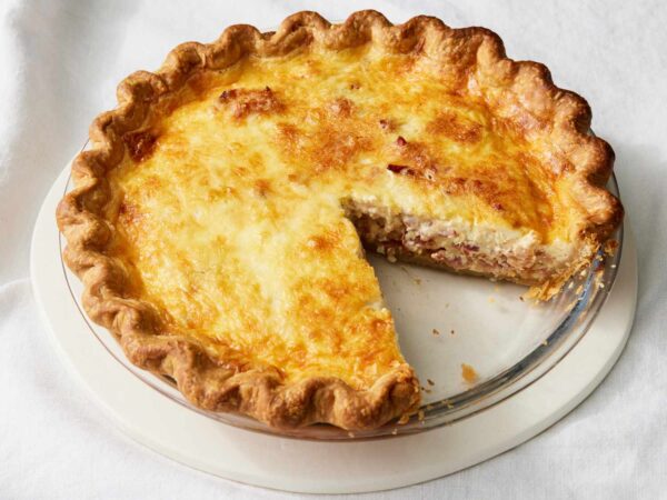 Quiche Lorraine<p class="archive-product-description" ><p>Quiche with canadian bacon and swiss cheese.  Four Servings, plus a side salad</p>
</p>