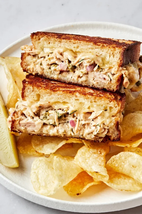 NY Diner Tuna Melt<p class="archive-product-description" ><p>The NY diner classic on our homemade rye bread.</p>
</p>